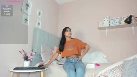 mary_cute9 online show from 10/23/25, 12:37