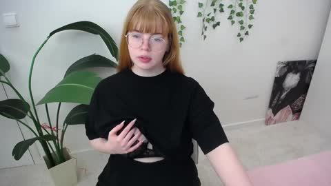 Mary online show from 04/28/26, 01:16