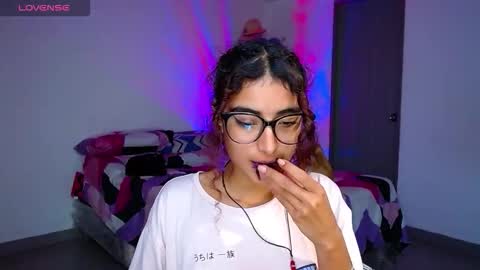 Snapshot of mary_jane1_ chatting on 11/07/25, 01:38 mary online show from 11/07/25, 01:38