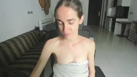 Snapshot of mary_janee__ chatting on 10/25/25, 06:21 Mary Jane online show from 10/25/25, 06:21