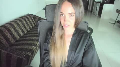 Snapshot of mary_janee__ chatting on 04/25/26, 05:43 Mary Jane online show from 04/25/26, 05:43