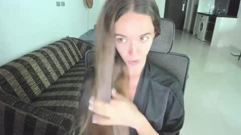 Snapshot of mary_janee__ chatting on 06/07/26, 05:33 Mary Jane online show from 06/07/26, 05:33