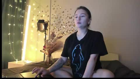 Snapshot of mary_julia chatting on 04/27/26, 08:40 Julia online show from 04/27/26, 08:40