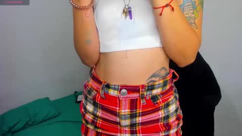 Snapshot of mary_magic chatting on 09/10/25, 05:51 mary_magic online show from 09/10/25, 05:51