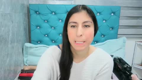  Mary Moon  online show from 02/11/25, 11:10