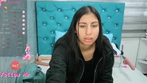 Snapshot of mary_mood_ chatting on 05/12/26, 12:13 Mary Moon online show from 05/12/26, 12:13