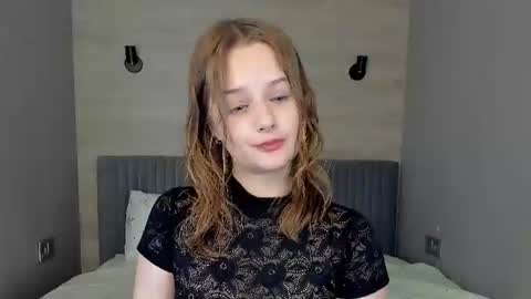 mary_phoenix online show from 06/14/26, 09:06