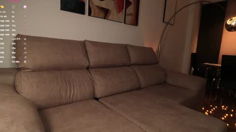 Snapshot of mary_rosse chatting on 01/06/25, 01:42 RebeCca online show from 01/06/25, 01:42