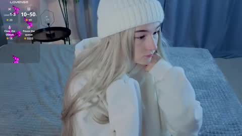 Snapshot of mary_smit chatting on 10/26/25, 05:08 mary online show from 10/26/25, 05:08