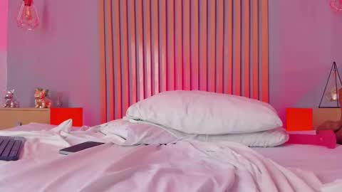 Snapshot of mary_suarez chatting on 02/20/25, 06:50 Maria online show from 02/20/25, 06:50