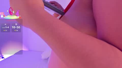 Snapshot of mary_suarez chatting on 10/08/25, 04:10 Maria online show from 10/08/25, 04:10