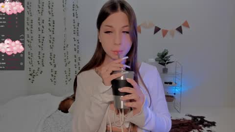 Snapshot of mary_tim chatting on 12/23/24, 03:44 Maryana online show from 12/23/24, 03:44