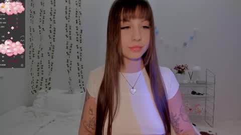 Snapshot of mary_tim chatting on 02/26/25, 05:17 Maryana online show from 02/26/25, 05:17