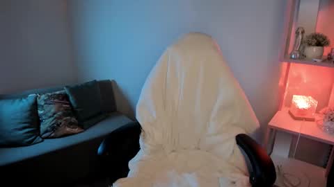 Mary GTM3Mon Wed Thu Sat Sun 0400 am-1030pm online show from 10/05/25, 01:04