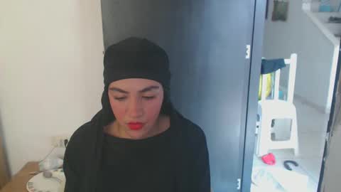 Snapshot of maryam_arabicmilk chatting on 12/06/24, 07:01 maryam_arabicmilk online show from 12/06/24, 07:01