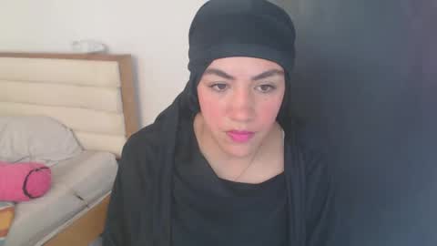 Snapshot of maryam_arabicmilk chatting on 01/03/25, 03:12 maryam_arabicmilk online show from 01/03/25, 03:12