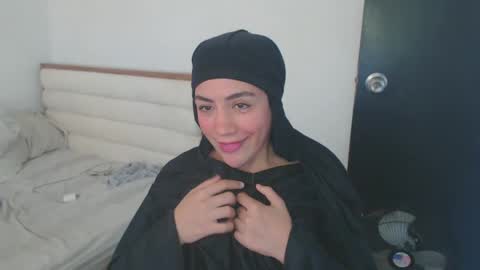 Snapshot of maryam_arabicmilk chatting on 01/22/25, 03:18 maryam_arabicmilk online show from 01/22/25, 03:18