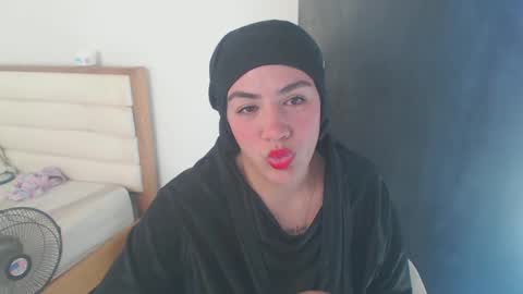 Snapshot of maryam_arabicmilk chatting on 01/29/25, 07:53 maryam_arabicmilk online show from 01/29/25, 07:53