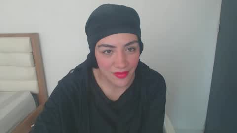Snapshot of maryam_arabicmilk chatting on 02/11/25, 02:35 maryam_arabicmilk online show from 02/11/25, 02:35
