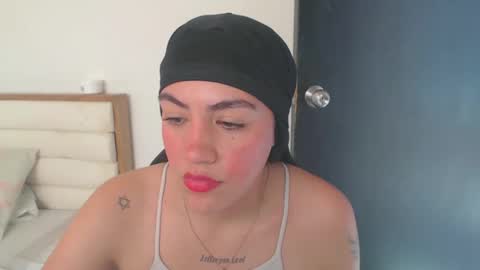 Snapshot of maryam_arabicmilk chatting on 02/15/25, 08:33 maryam_arabicmilk online show from 02/15/25, 08:33