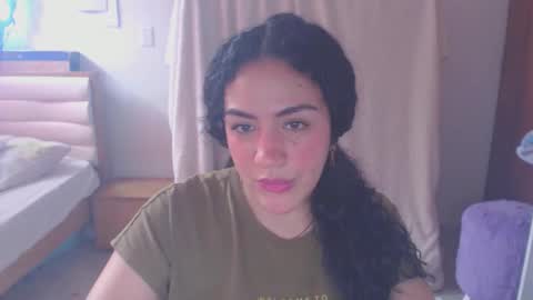 Snapshot of maryam_arabicmilk chatting on 11/10/25, 09:03 maryam_arabicmilk online show from 11/10/25, 09:03