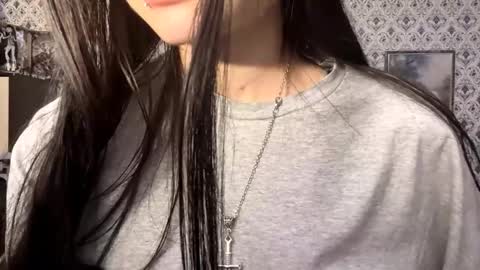 Snapshot of maryamtraylor chatting on 12/04/25, 05:21 Sofia online show from 12/04/25, 05:21