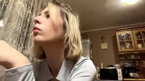 Tessa  online show from 02/15/26, 07:10