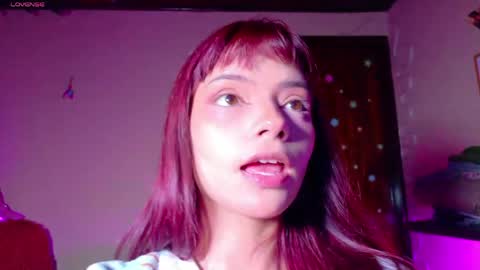 Snapshot of maryberry__ chatting on 04/27/26, 06:33 online show from 04/27/26, 06:33