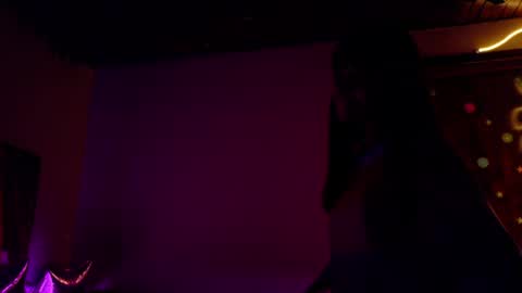 Snapshot of maryberry__ chatting on 06/07/26, 03:43 online show from 06/07/26, 03:43