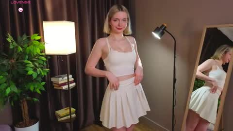 Mary online show from 04/04/26, 01:59