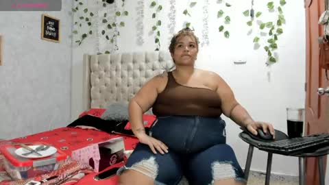 Snapshot of marycurvy chatting on 05/28/26, 07:11 Marycurvy online show from 05/28/26, 07:11
