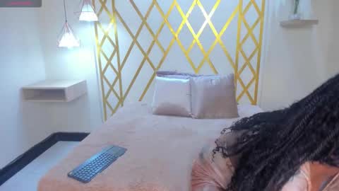   online show from 11/17/25, 01:06