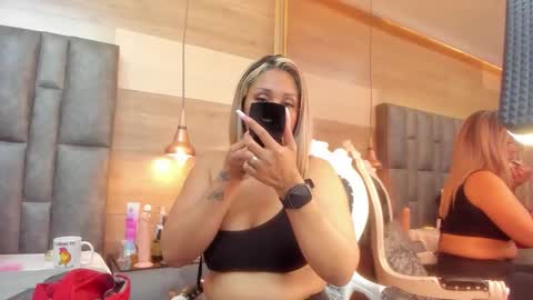 maryhawkey online show from 04/24/26, 11:34