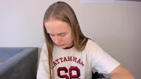 Mari online show from 11/05/25, 09:20