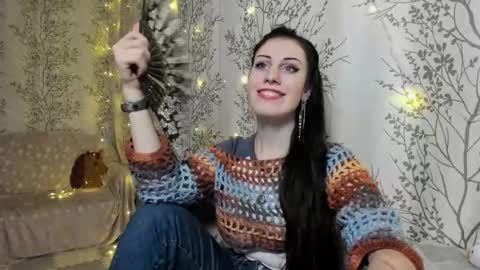 Snapshot of marylou_ chatting on 12/05/24, 10:55 Mary Lou online show from 12/05/24, 10:55