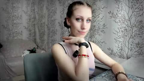 Mary Lou online show from 02/11/26, 07:35