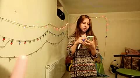 Trixie online show from 03/30/26, 05:14