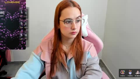 Dulce Maria online show from 01/04/25, 05:16