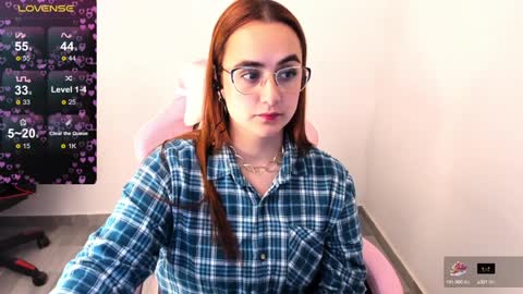 Dulce Maria online show from 01/31/25, 01:11