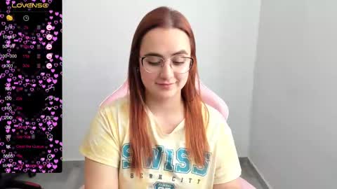 Dulce Maria online show from 02/26/25, 08:00