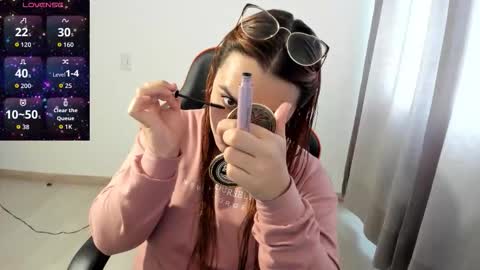 Dulce Maria online show from 11/19/25, 07:36