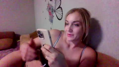 Snapshot of maryyemm chatting on 01/02/25, 02:57 maryyemm online show from 01/02/25, 02:57