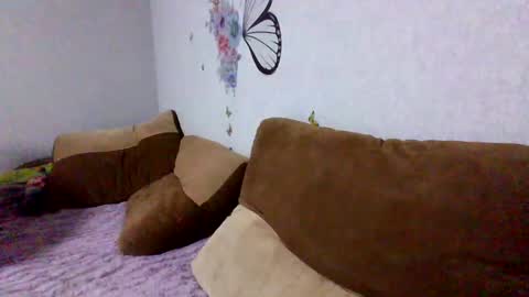 Snapshot of maryyemm chatting on 01/07/25, 04:59 maryyemm online show from 01/07/25, 04:59