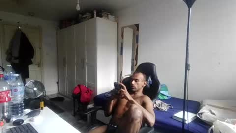 Snapshot of mascbunny chatting on 08/06/26, 12:40 mascbunny online show from 08/06/26, 12:40