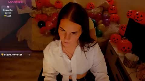 Masha online show from 10/31/25, 09:05