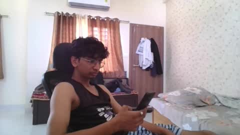 Mask Boy online show from 10/17/25, 04:59