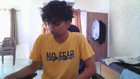 Mask Boy online show from 10/19/25, 04:02