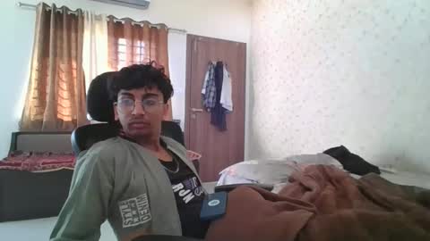 Mask Boy online show from 12/04/25, 04:00