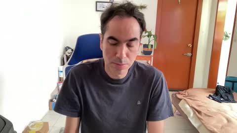 Snapshot of masked_latin_noir chatting on 05/25/26, 04:13 Masked Latin Noir online show from 05/25/26, 04:13