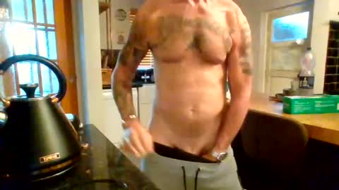 Masked Masturbation Couple online show from 07/24/26, 05:05